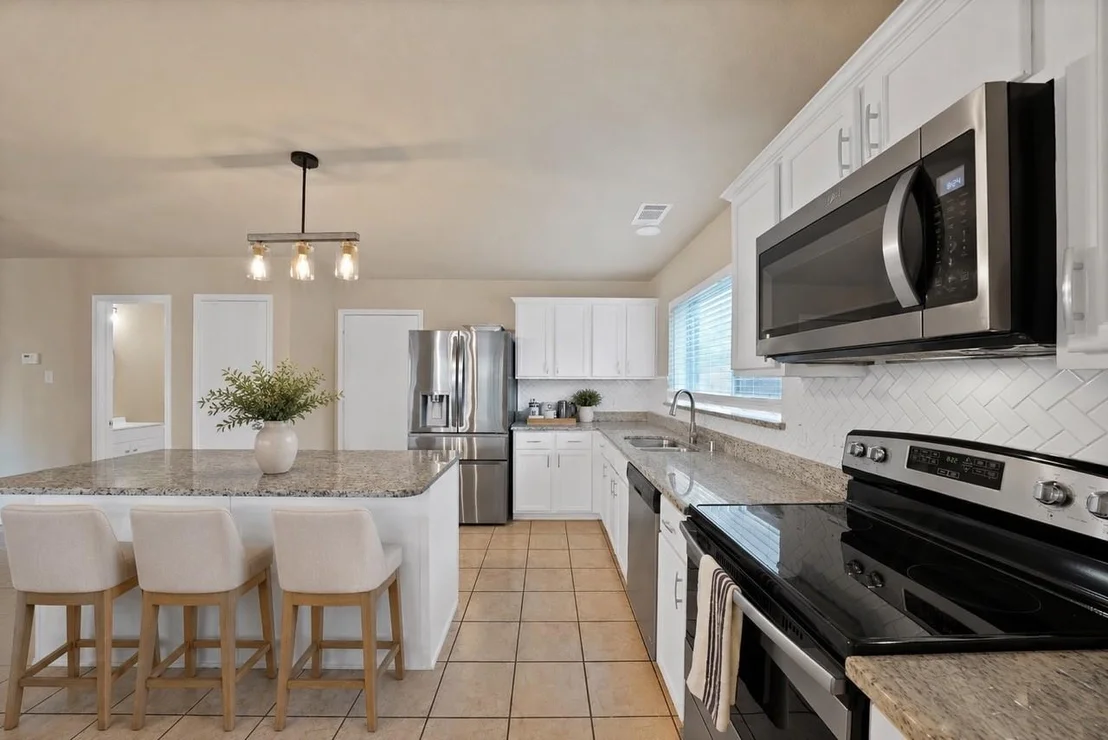 Photo of 3201 Hoover Drive