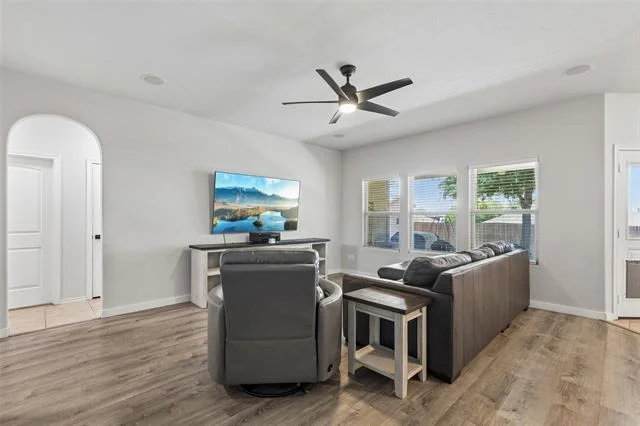 Photo of 1412 Meadowlakes Drive