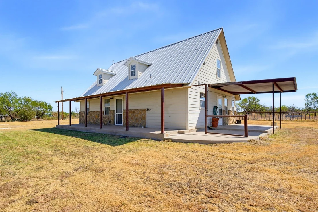 Photo of 1818 S County Road 215