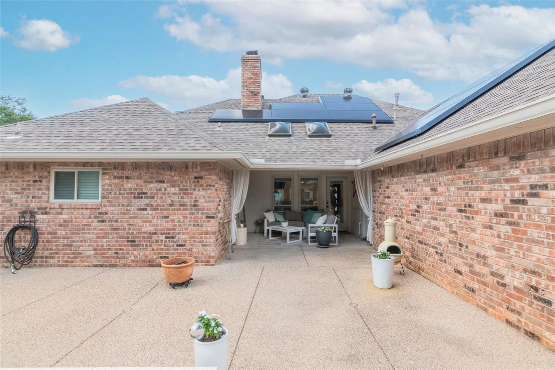 Photo of 2919 Sweet Briar Street