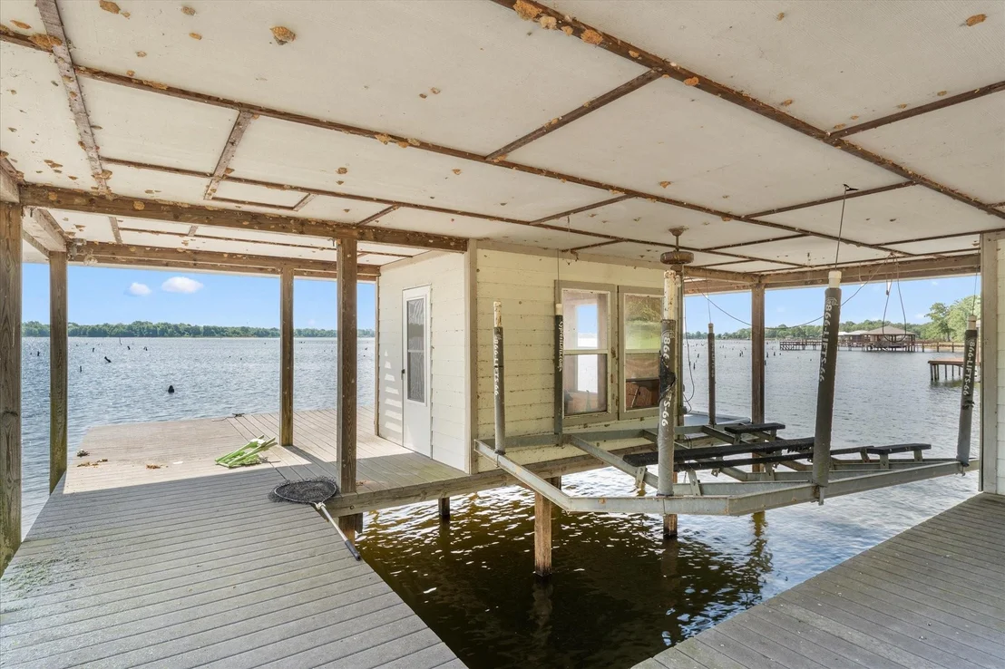 Photo of 1222 Private Road 5980