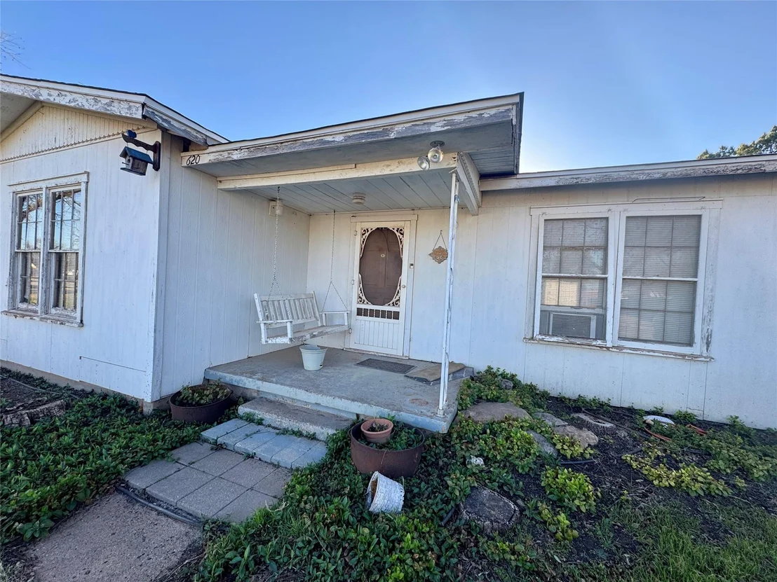 Photo of 620 5th Street