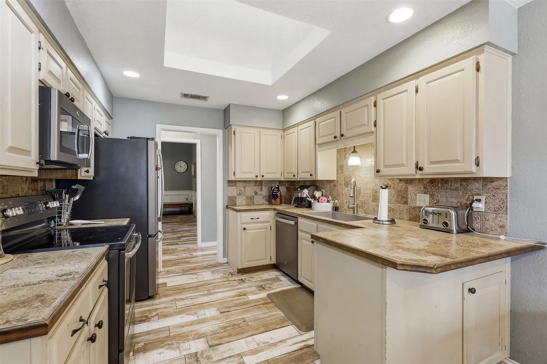 Photo of 112 Fairway Drive