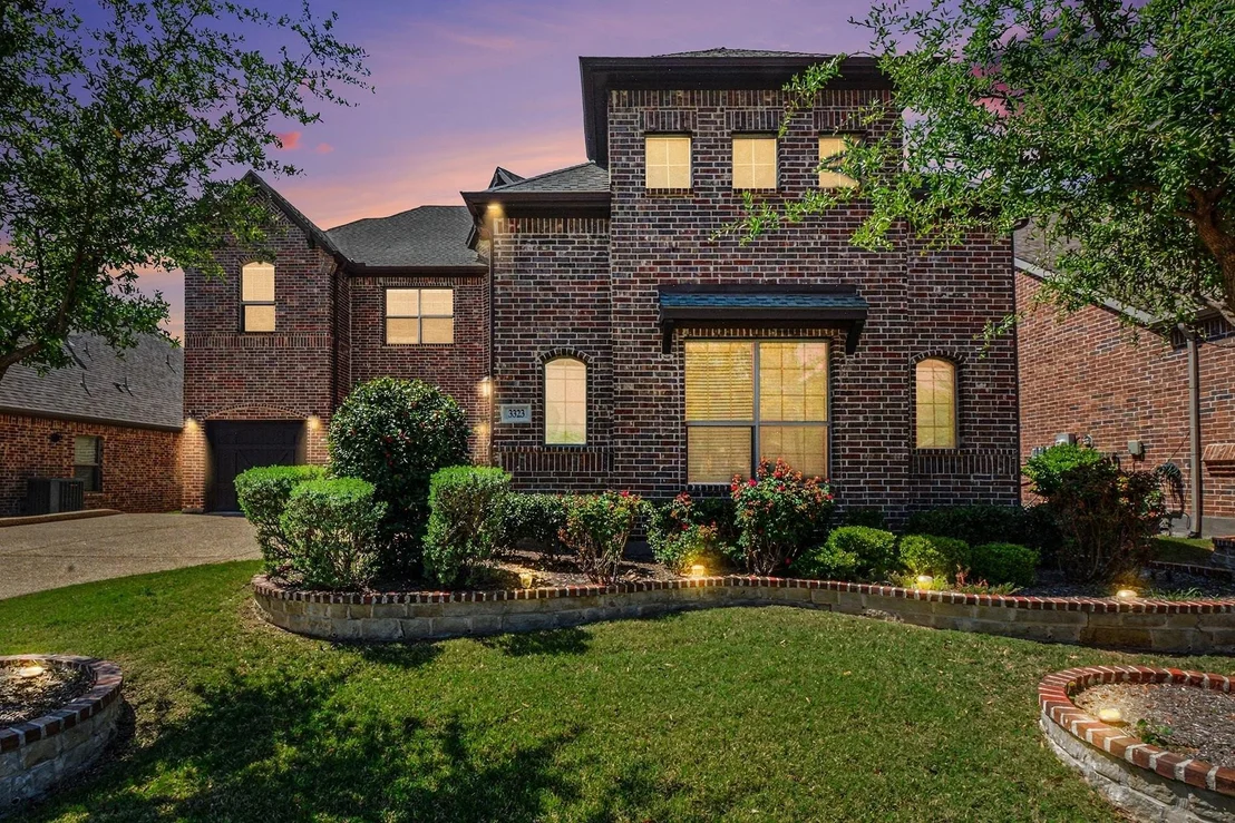 Photo of 3323 Royal Ridge Drive