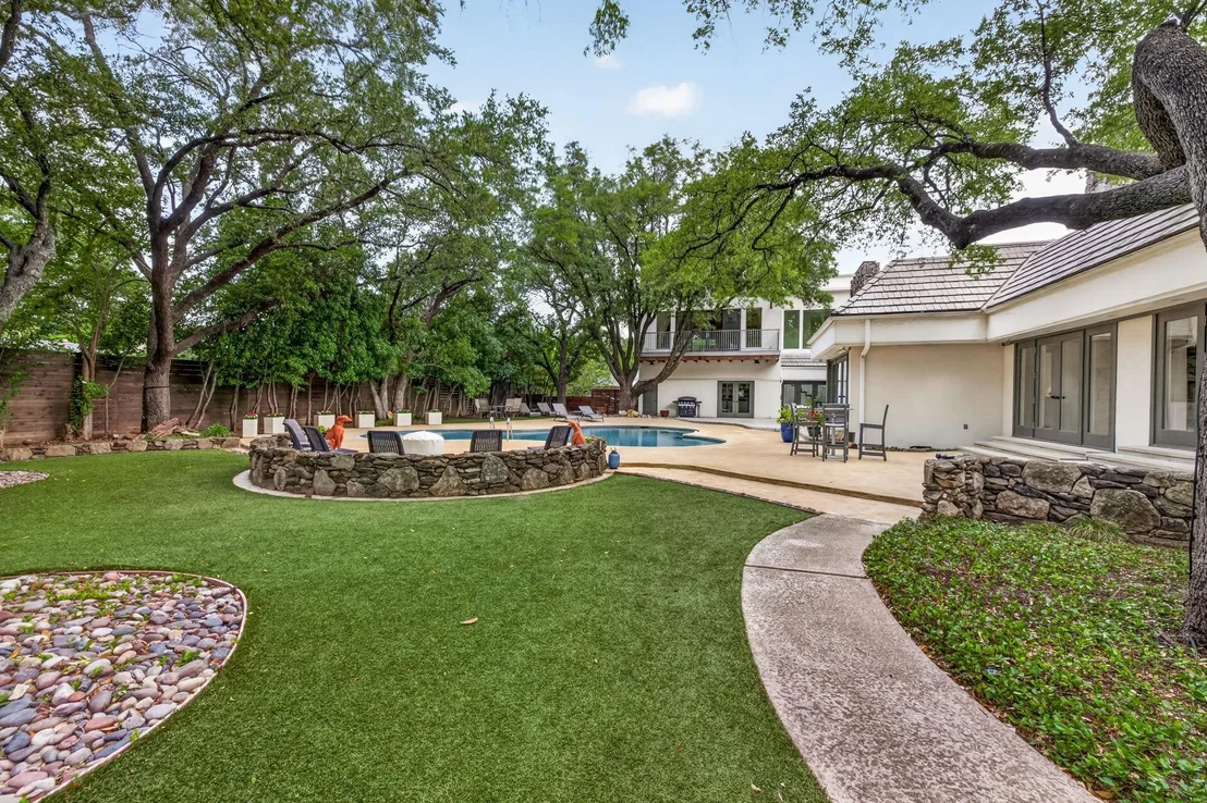 Photo of 5205 Royal Lane
