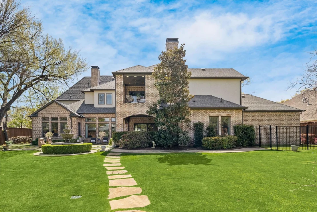 Photo of 4719 Forest Lane