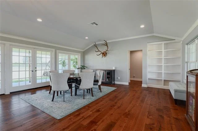 Photo of 608 Bush Drive