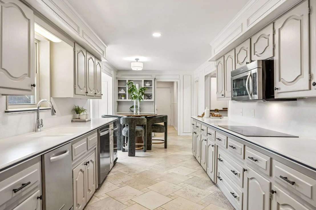 Photo of 8716 Echo Valley Drive