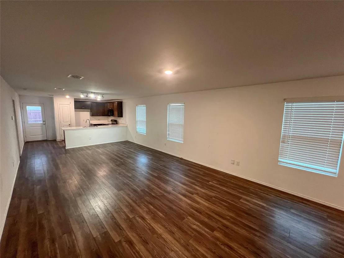 Photo of 715 Deerfern Drive
