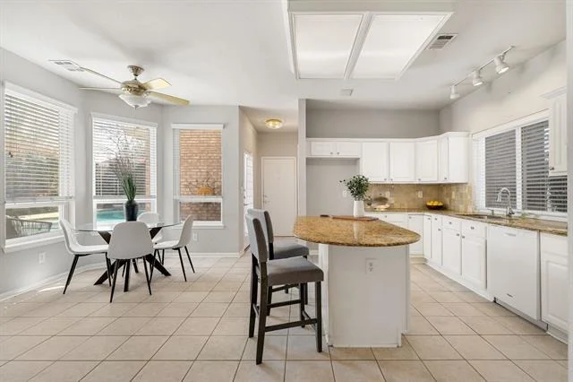 Photo of 7621 Brookview Drive