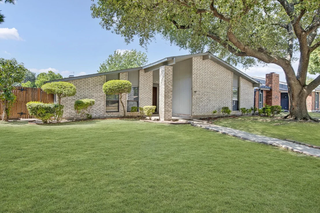 Photo of 247 Woodhurst Drive