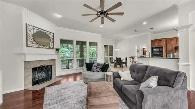 Photo of 203 Mockingbird Lane