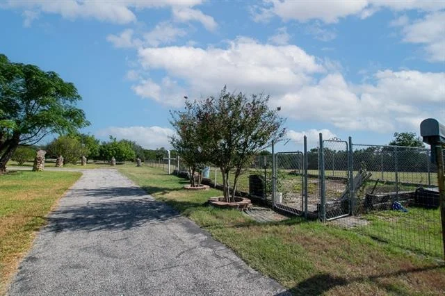 Photo of 853 County Road 4390