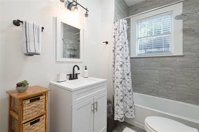 Photo of 1233 Peach Street