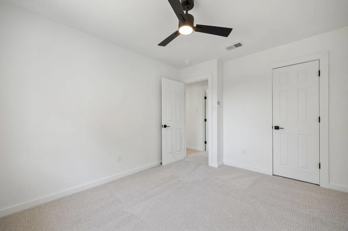 Photo of 6729 Macintosh Drive
