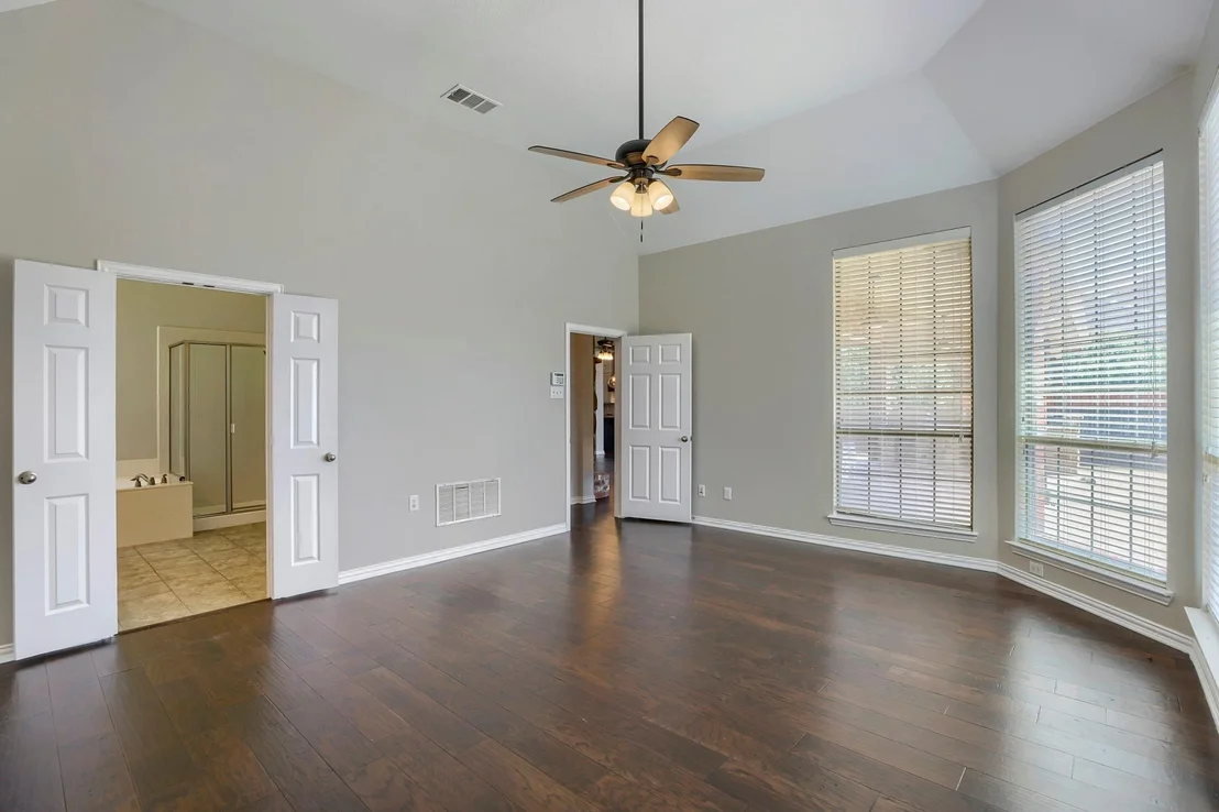 Photo of 6919 Navigation Drive