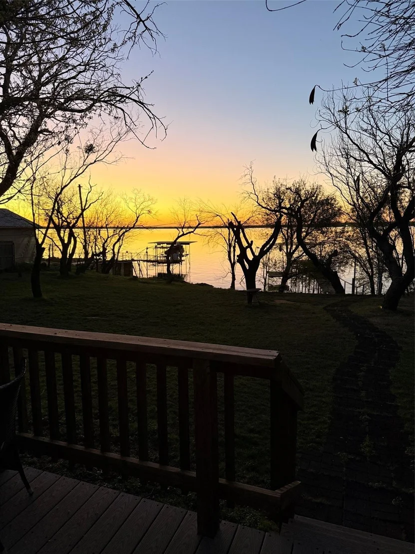 Photo of 9732 Cove Road