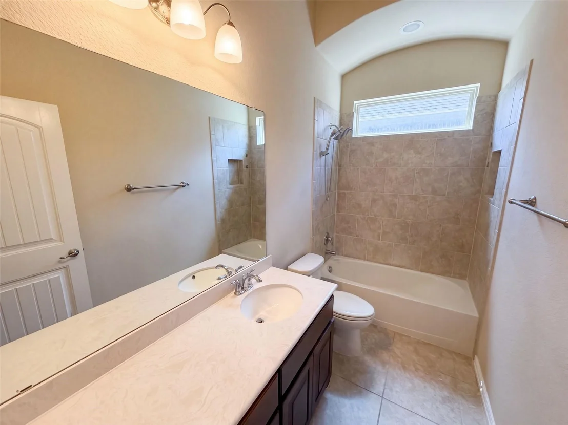 Photo of 3912 Gennaker Drive