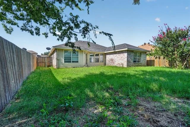 Photo of 1414 Aviary Drive