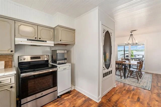 Photo of 138 Pin Oak Drive