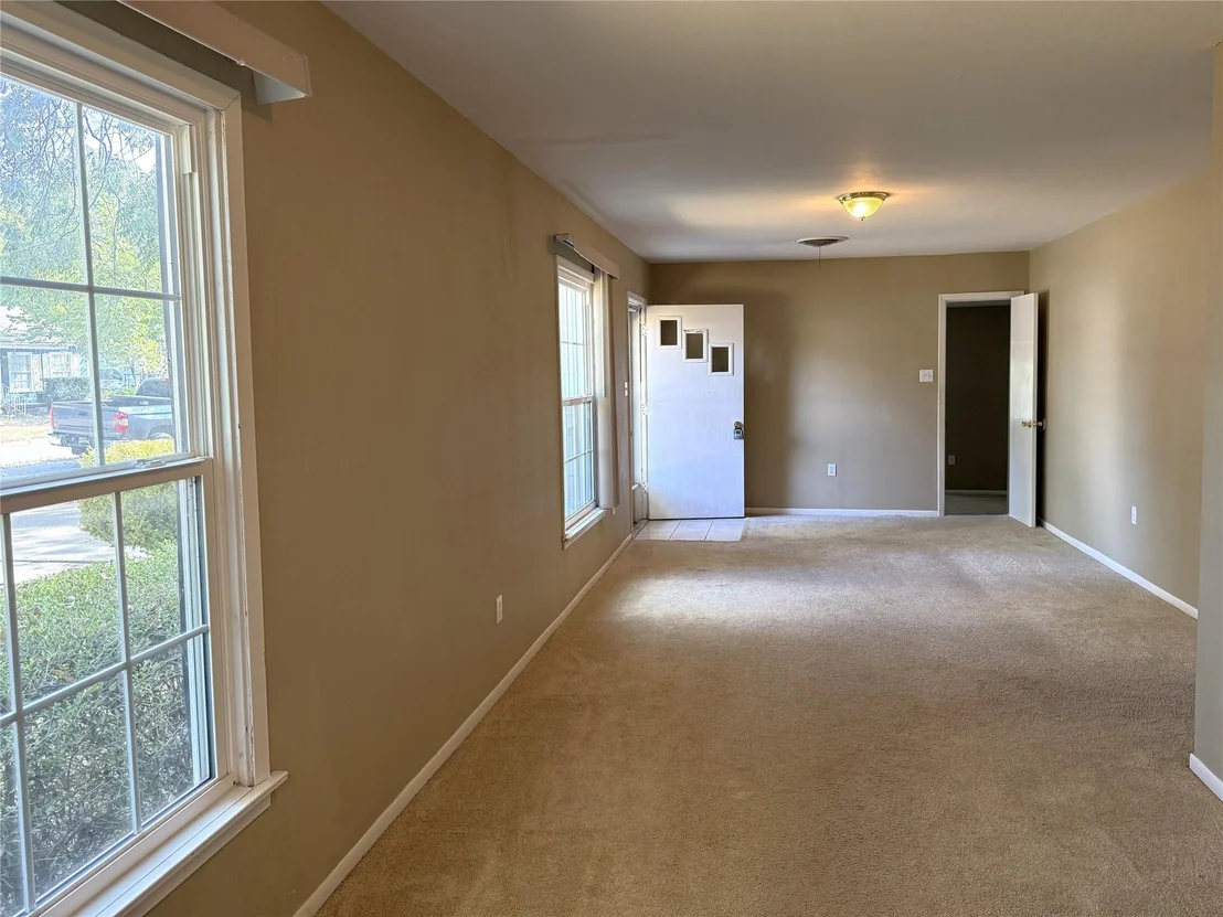 Photo of 3520 Maple Avenue