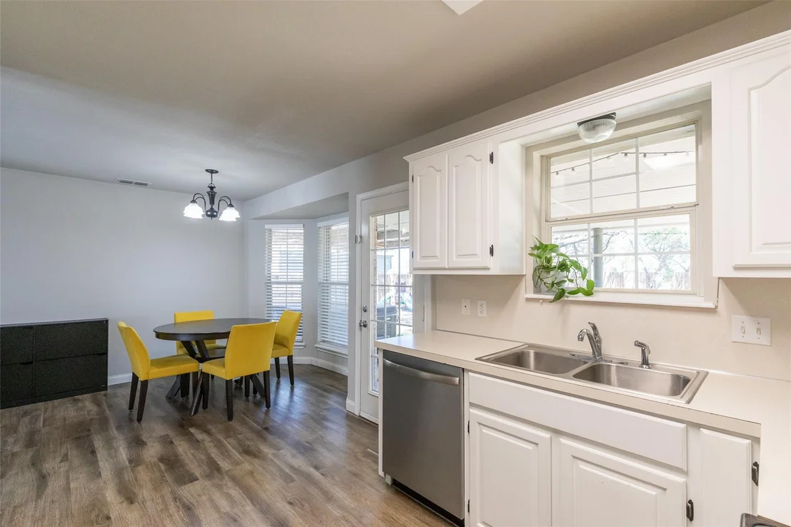 Photo of 1009 Parsons Road