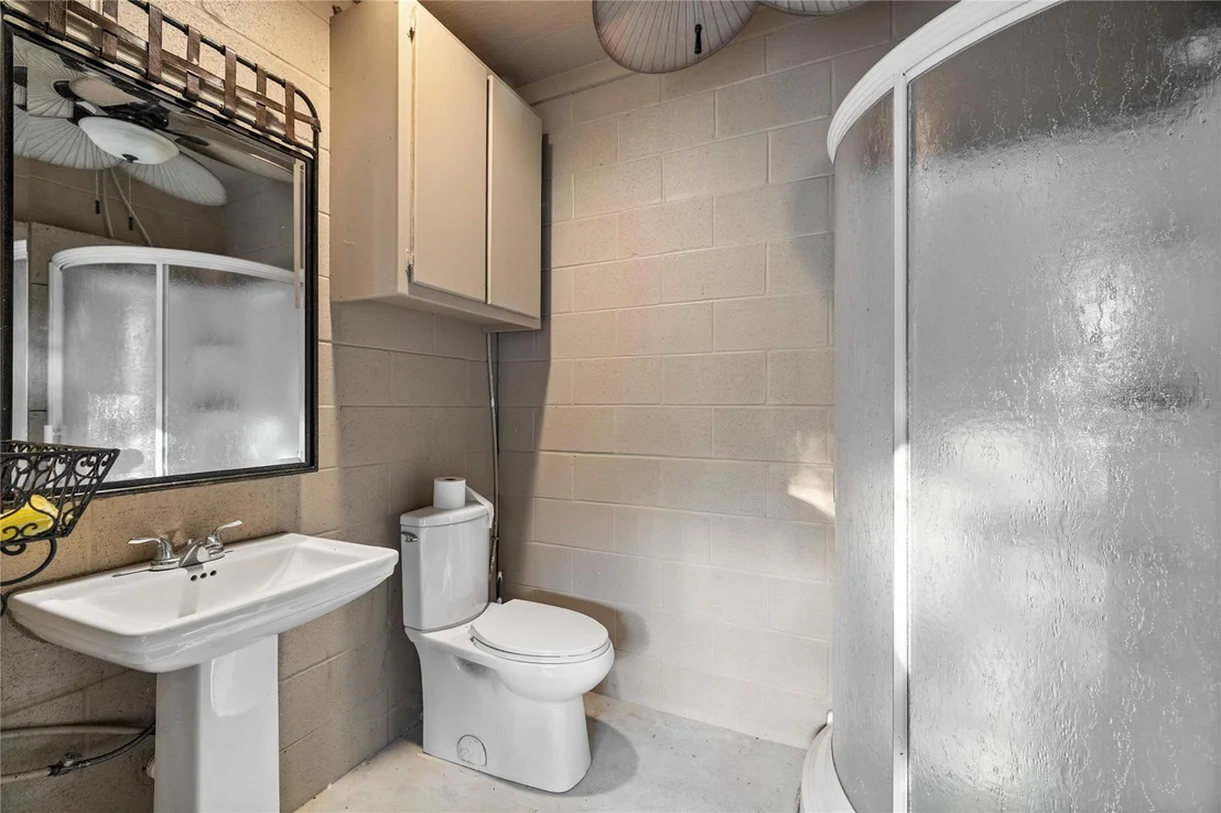 Photo of 742 Private  Road 7219