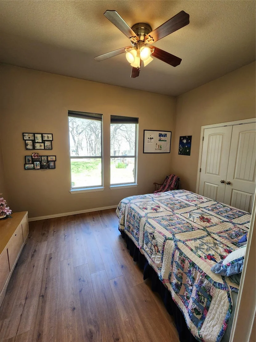 Photo of 6512 Singleton Road