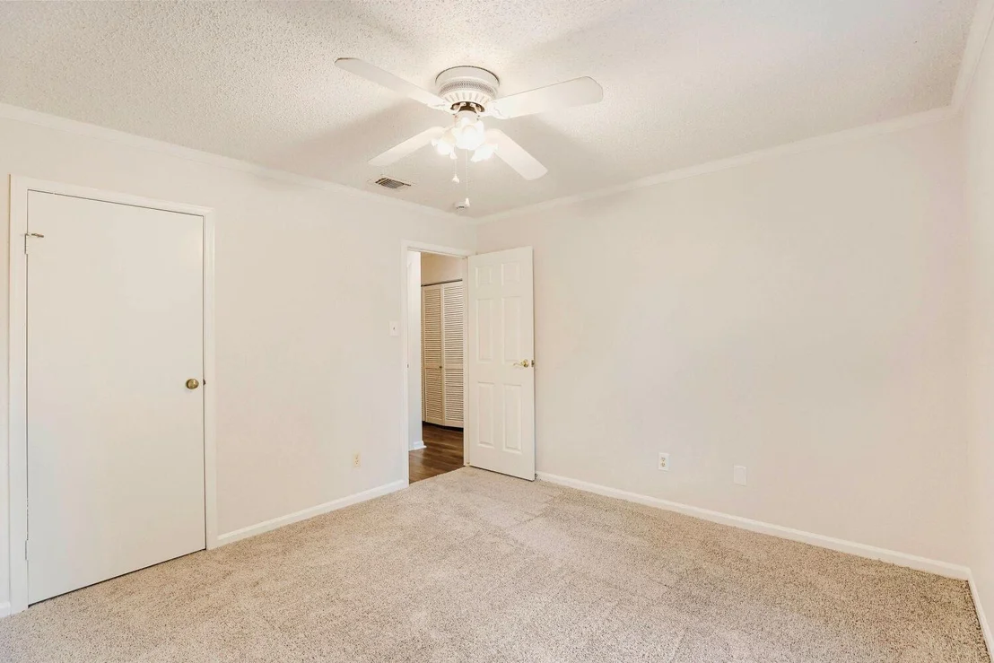Photo of 314 Sandlewood Lane
