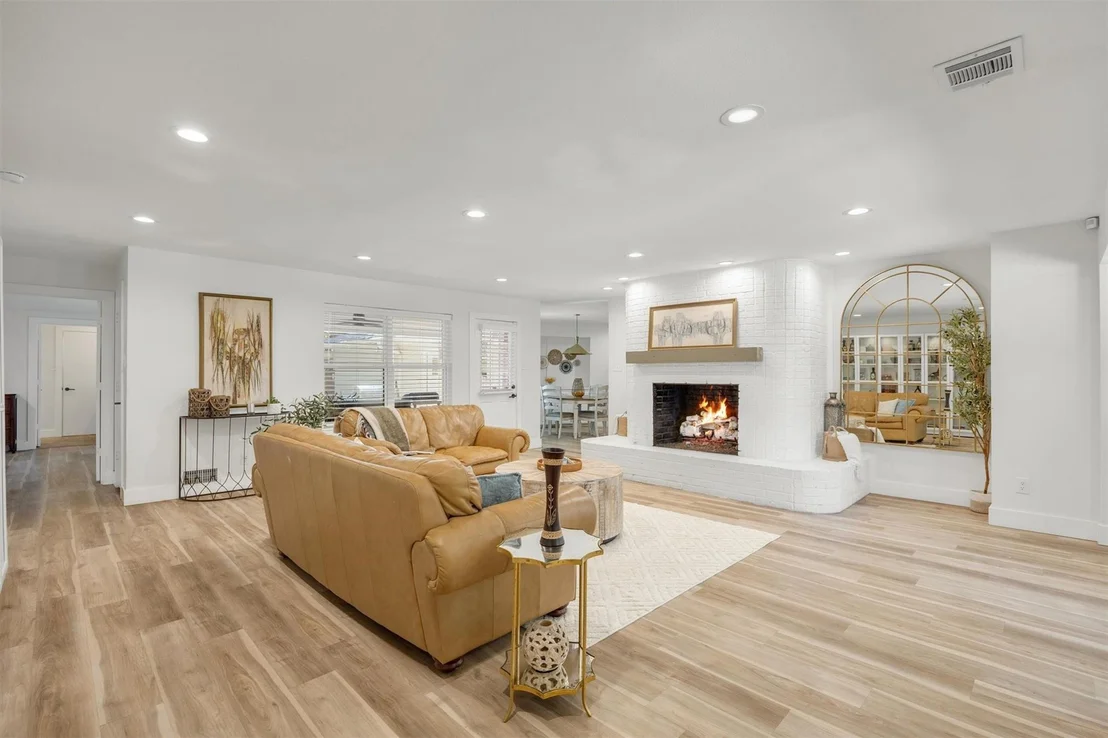 Photo of 9612 Atherton Drive