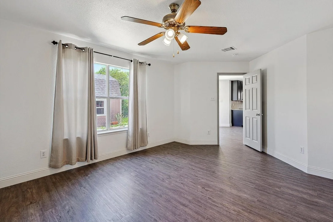 Photo of 10740 Irish Glen Trail
