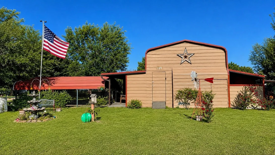 Photo of 851 Cheyenne