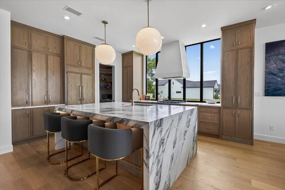 Photo of 1141 Beacon Shore Road