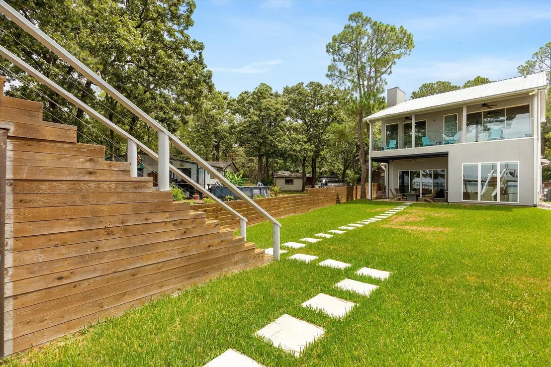 Photo of 130 Harbor Drive