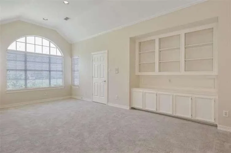 Photo of 714 E Peninsula Drive