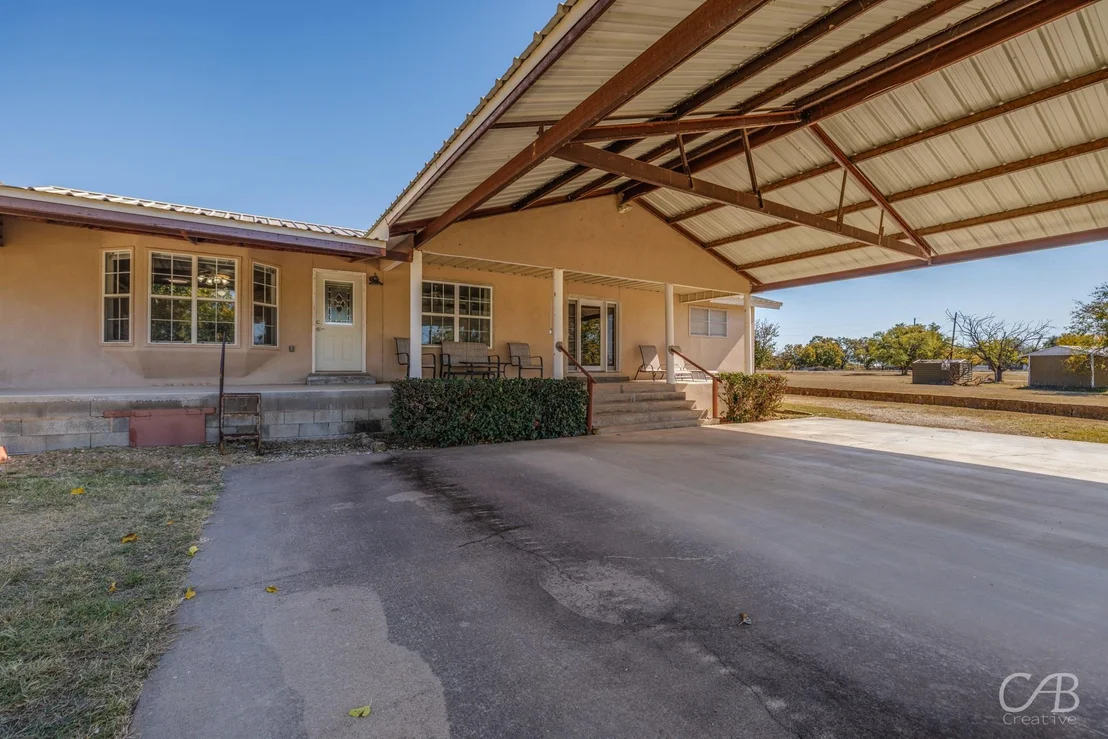 Photo of 155 Lakeview Drive