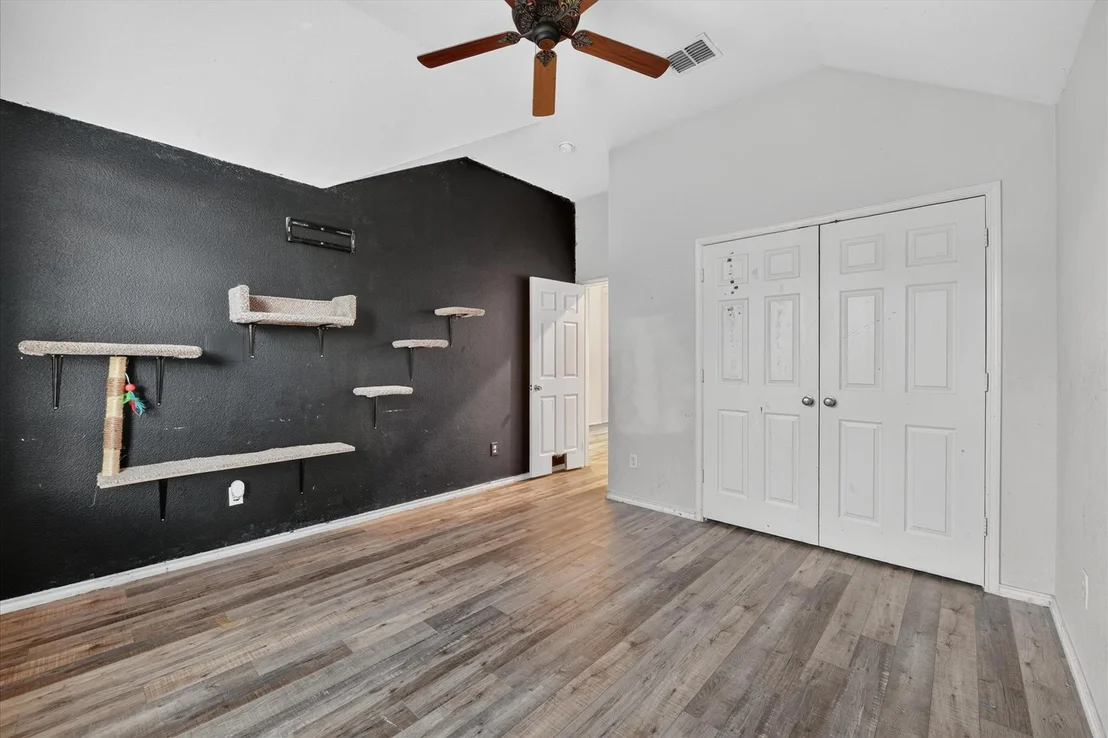 Photo of 10369 Bradshaw Drive
