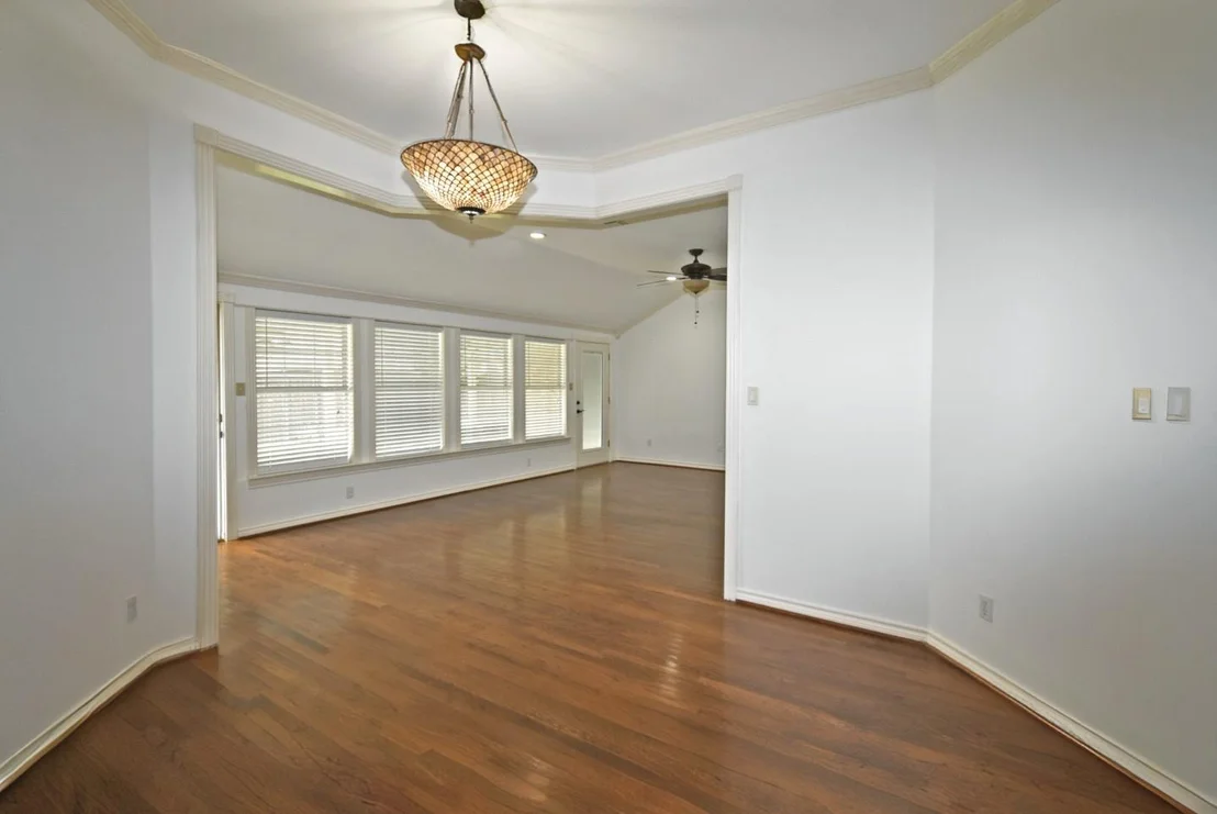 Photo of 2902 Live Oak Drive