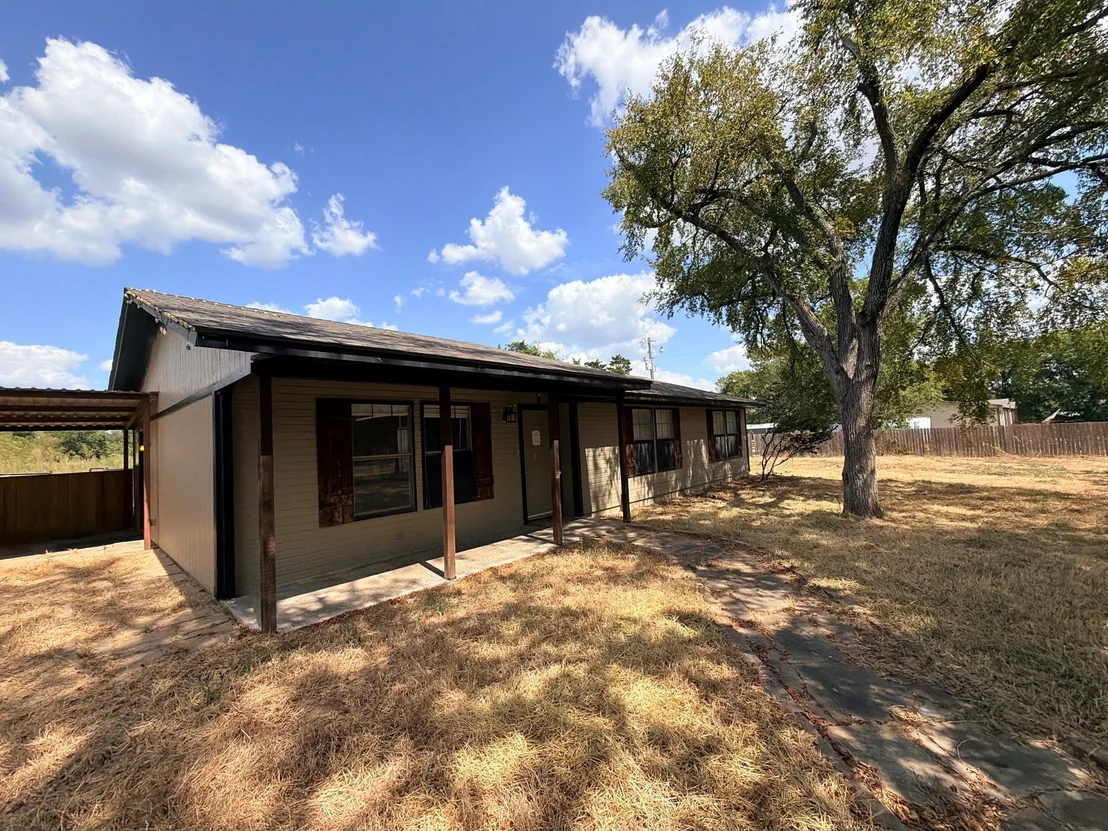 Photo of 1223 Yowell Road
