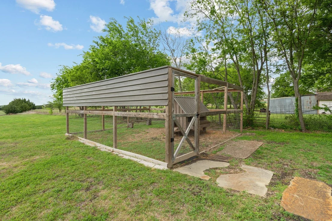 Photo of 828 Cornelius Road