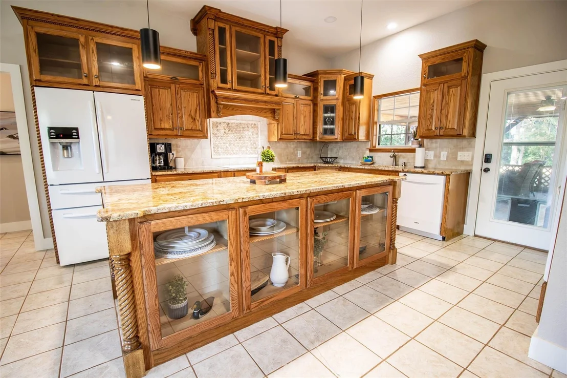 Photo of 237 Lakeview Circle