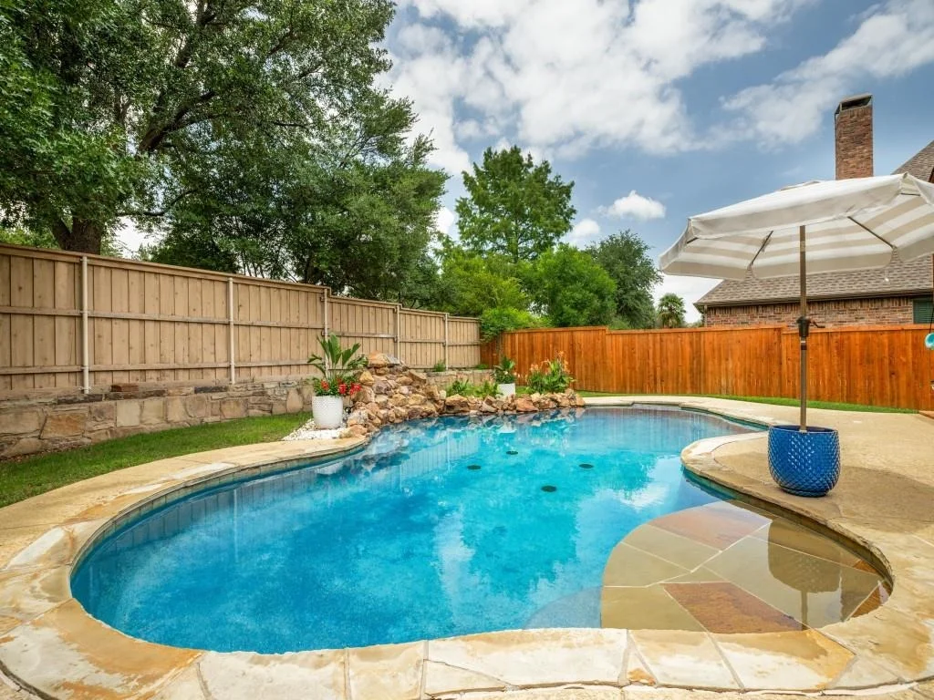 Photo of 1001 Thornapple Drive