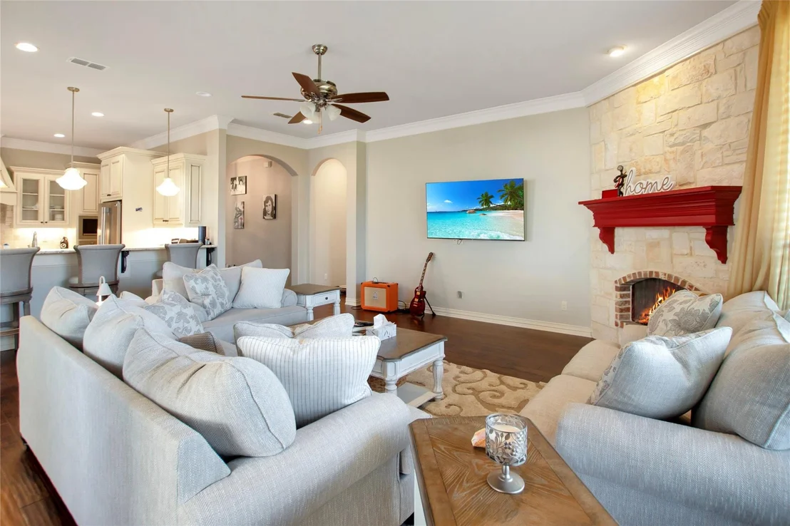 Photo of 745 Esperanza Place