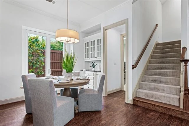 Photo of 5937 Glendower Lane