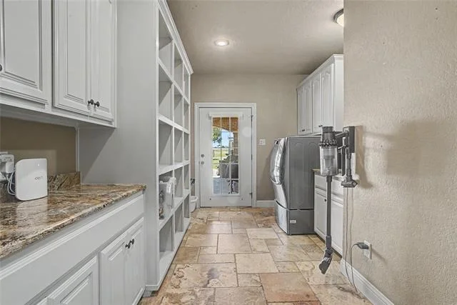 Photo of 6815 Hardwick Road