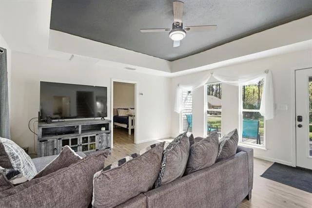 Photo of 194 Debra Drive
