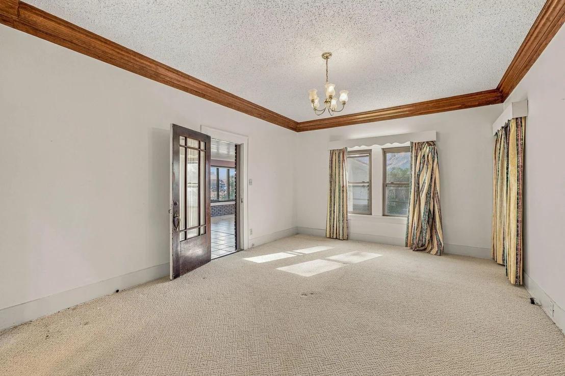 Photo of 924 4th Street