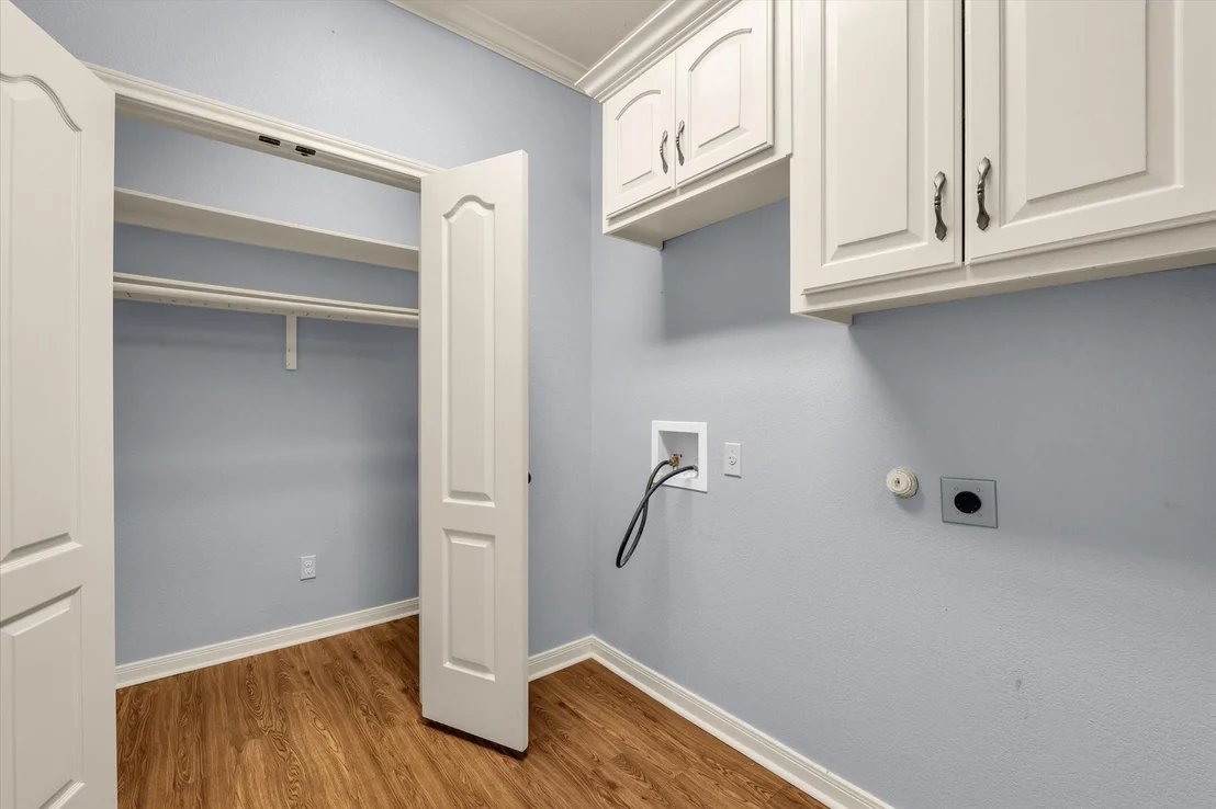 Photo of 32 North Shore Circle