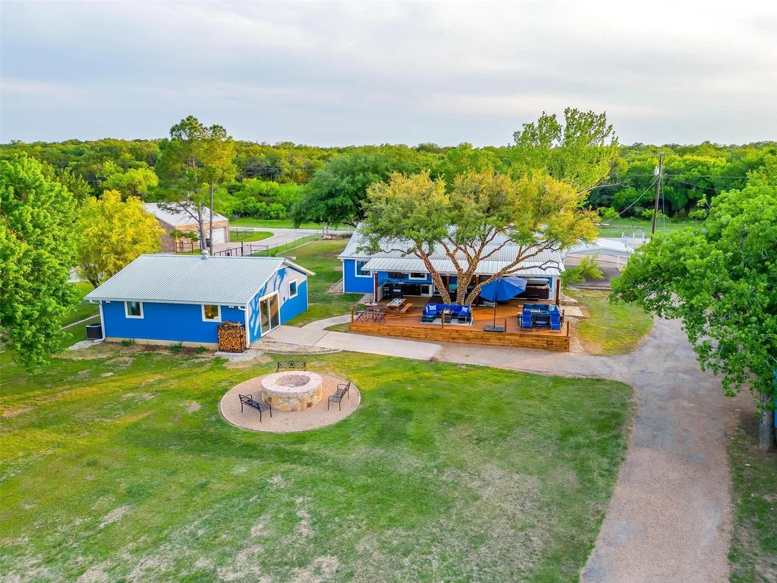 Photo of 520 Deer Trail