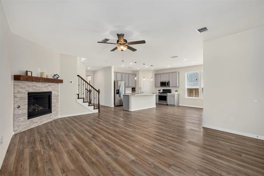 Photo of 8715 Royal Star Road